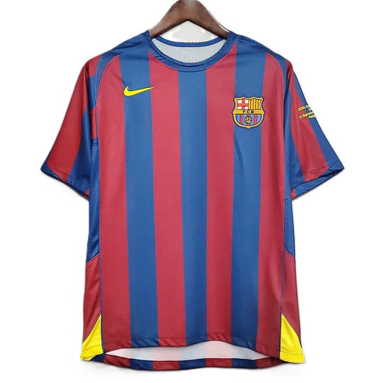 Barcelona Local 2005/06 Retro – Ronaldinho 10
